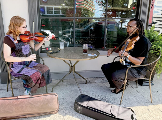 Fiddlin' Around on Third Street